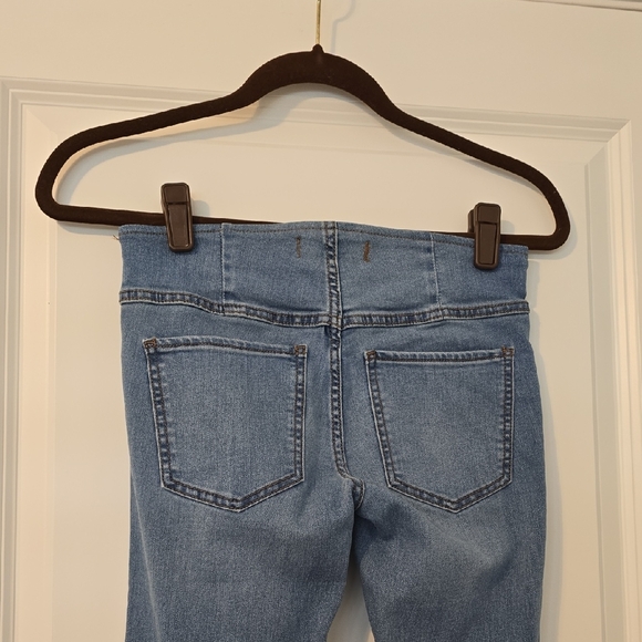 Free People Penny Pull On Light Blue Flare Jeans. Size 24 EUC - Picture 10 of 15